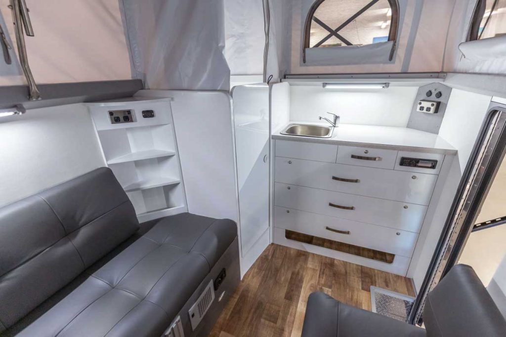 hybrid camper quantum series 5 internal